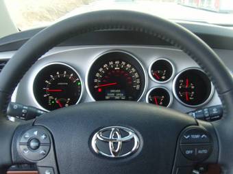 2008 Toyota Sequoia Pics