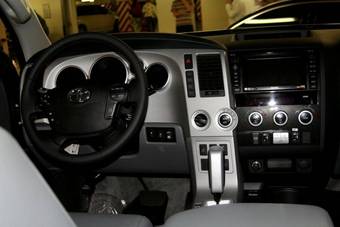 2008 Toyota Sequoia Pictures