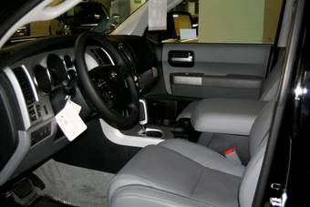 2008 Toyota Sequoia Pictures