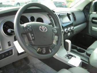 2008 Toyota Sequoia Pictures