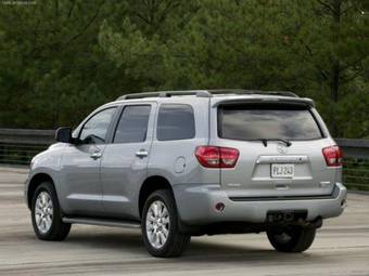 2008 Toyota Sequoia Pictures