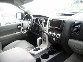 2008 Toyota Sequoia Pictures