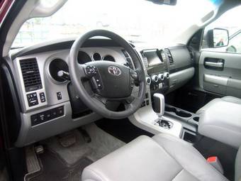 2008 Toyota Sequoia Pics