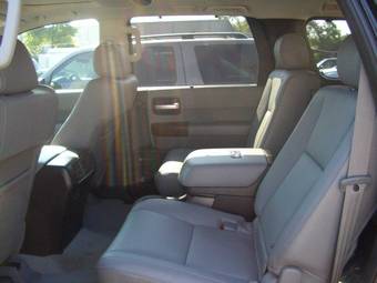 2009 Toyota Sequoia Pictures