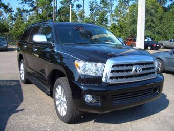 2009 Toyota Sequoia Pictures