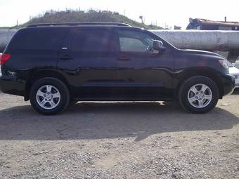 2009 Toyota Sequoia Photos