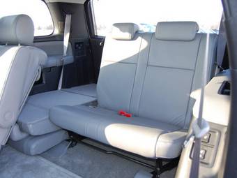 2010 Toyota Sequoia Pictures