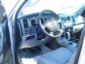 2010 Toyota Sequoia Pictures