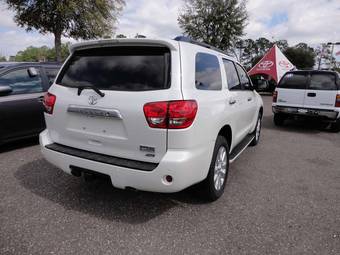 2011 Toyota Sequoia Images