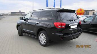 2011 Toyota Sequoia Photos