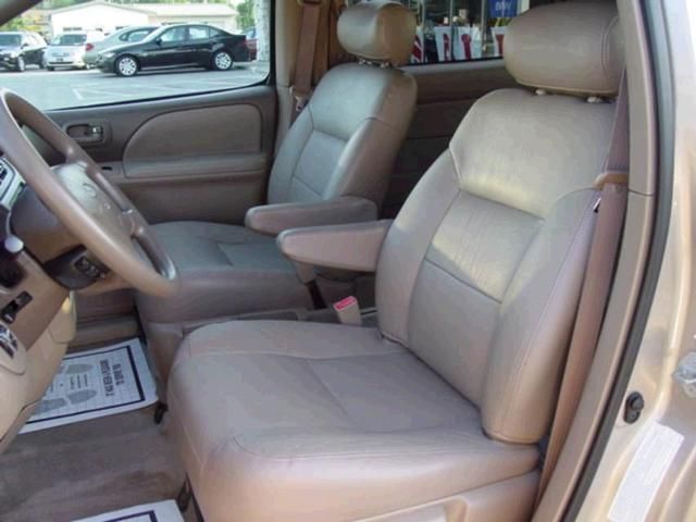 2003 Toyota Sienna