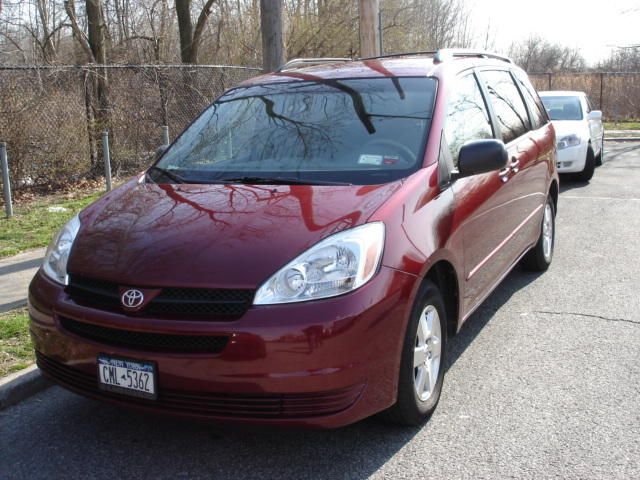 2004 Toyota Sienna