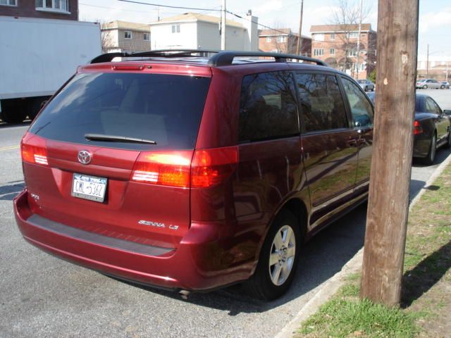 2004 Toyota Sienna