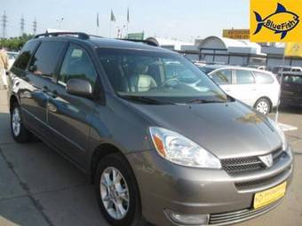 2004 Toyota Sienna Pics