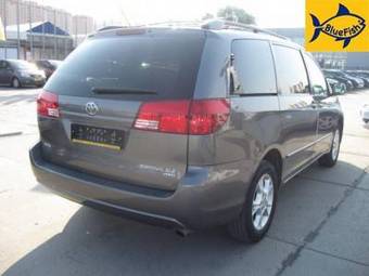 2004 Toyota Sienna Pictures
