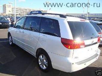 2005 Toyota Sienna Photos
