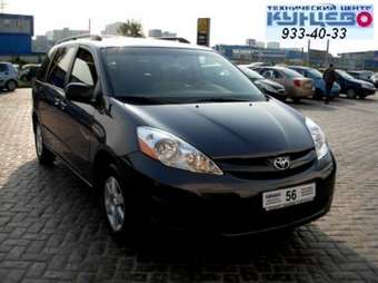 2007 Toyota Sienna Pictures