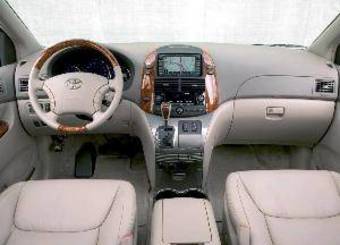 2008 Toyota Sienna Pics