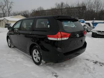2012 Toyota Sienna Photos