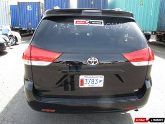 2012 Toyota Sienna Photos