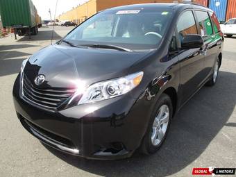 2012 Toyota Sienna Images