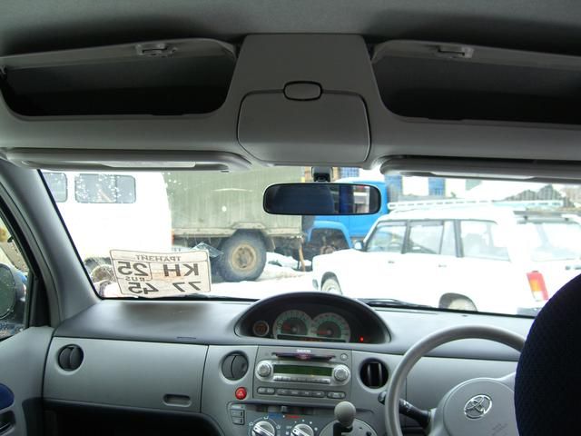 2003 Toyota Sienta