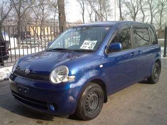 2003 Toyota Sienta