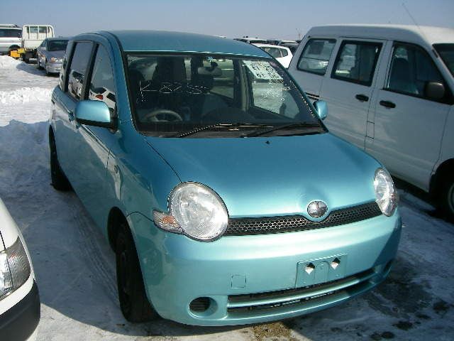 2003 Toyota Sienta