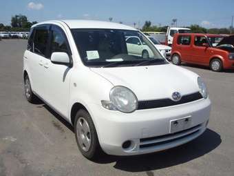 2003 Sienta