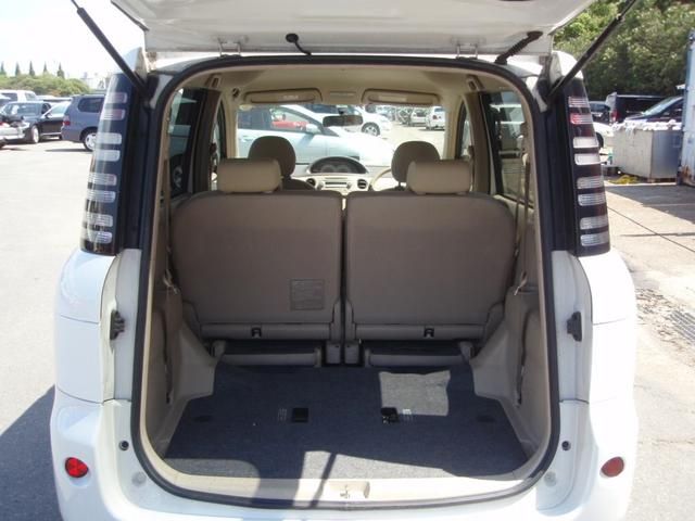 2003 Toyota Sienta