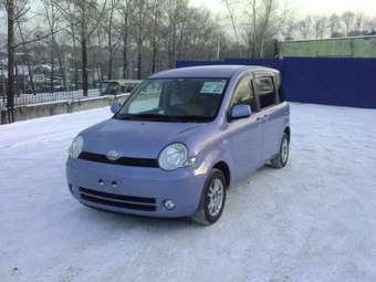 2003 Toyota Sienta