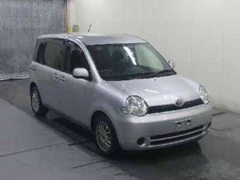 2003 Toyota Sienta