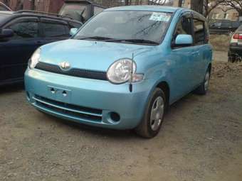 2003 Toyota Sienta