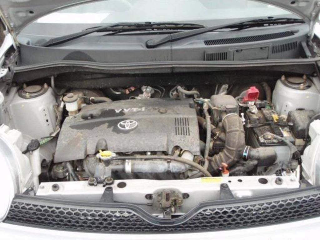 2003 Toyota Sienta