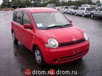 2003 Toyota Sienta