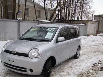 2003 Toyota Sienta For Sale