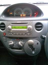 2003 Toyota Sienta For Sale