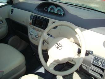 2003 Toyota Sienta For Sale