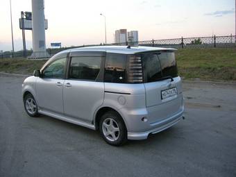 2003 Toyota Sienta For Sale