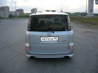 2003 Toyota Sienta Wallpapers