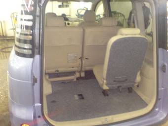 2003 Toyota Sienta Images