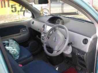 2003 Toyota Sienta Pictures