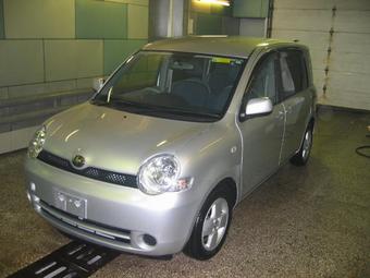 2004 Toyota Sienta