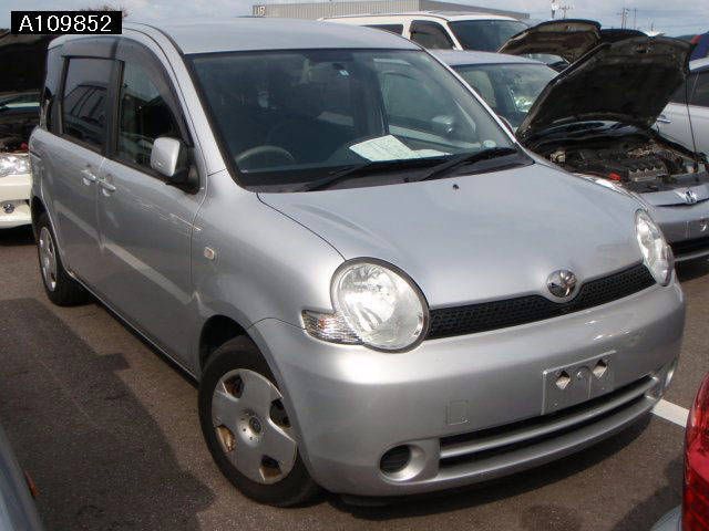 2004 Toyota Sienta