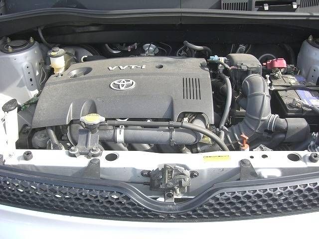 2004 Toyota Sienta