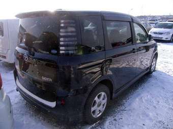 2004 Sienta
