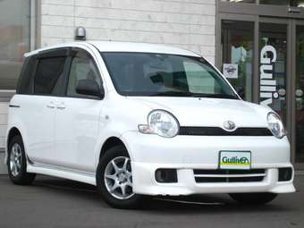 2004 Toyota Sienta