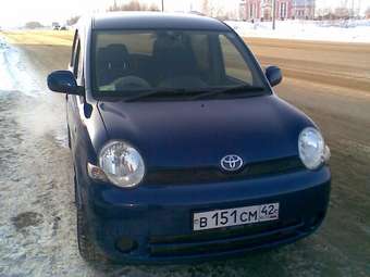 2004 Toyota Sienta