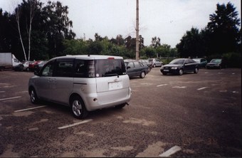 2004 Toyota Sienta Wallpapers