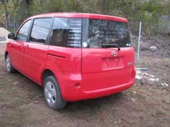 2004 Toyota Sienta For Sale